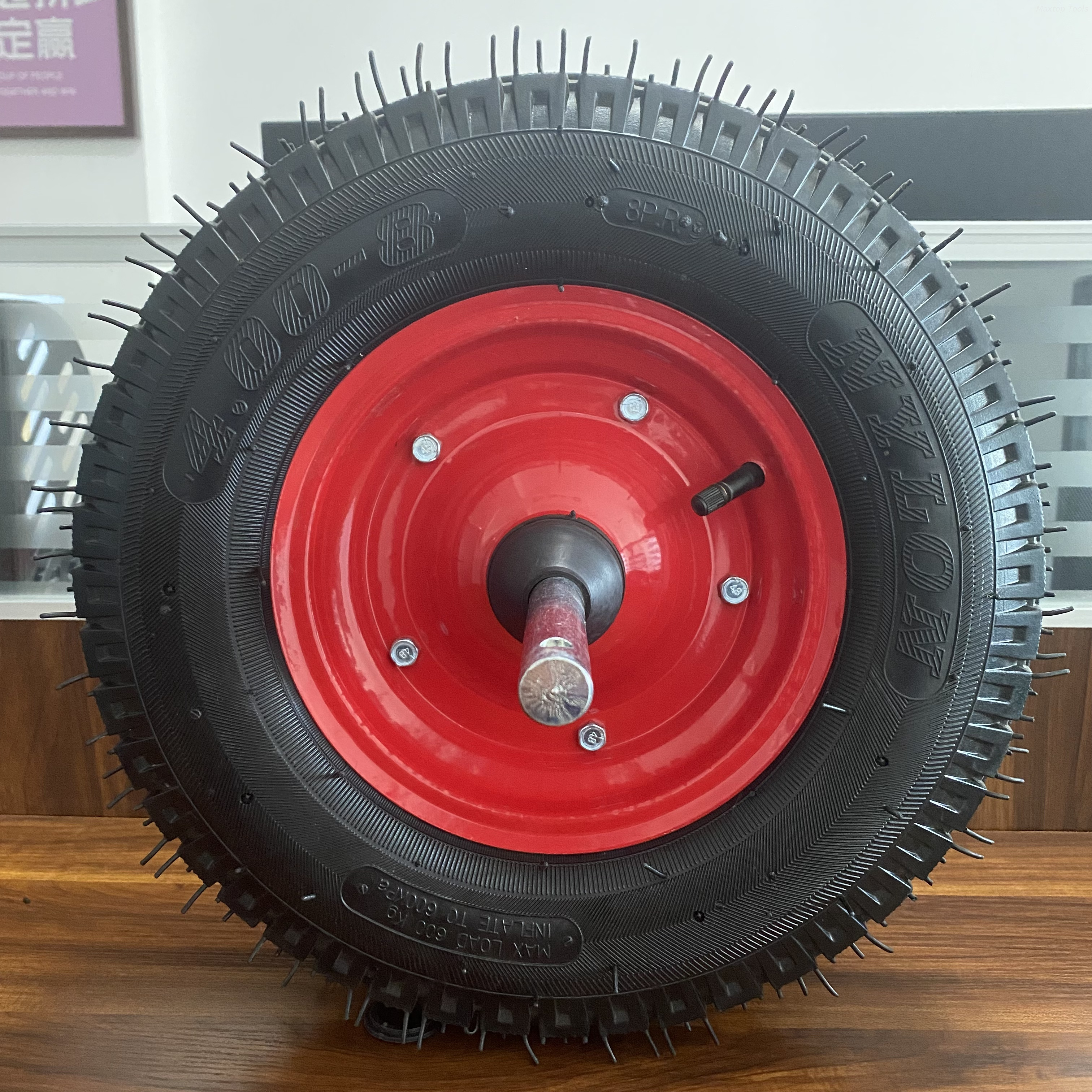 Maysun Factory Direct 4.00-8 8PR Pneumatic Rubber Wheelbarrow Wheel with Central Hub Material Handling Equipment Parts